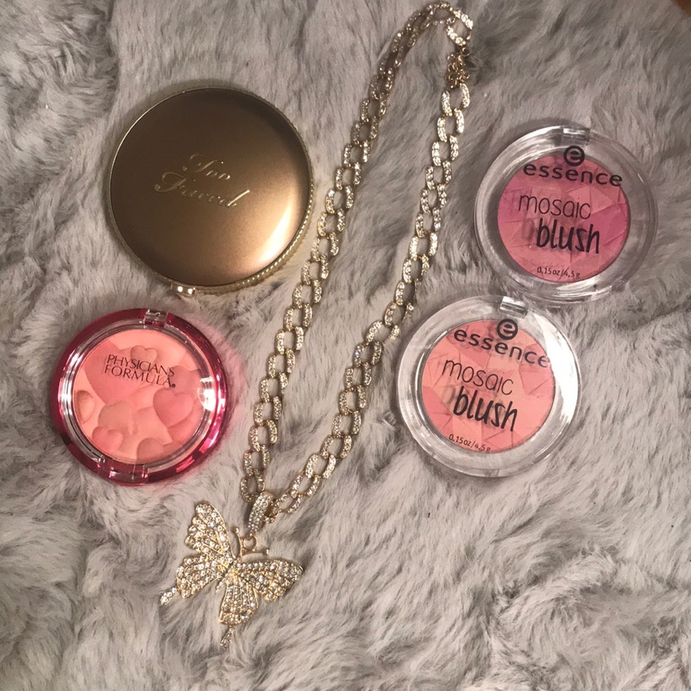 Makeup and necklace bundle.